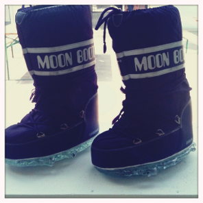 Moon boots