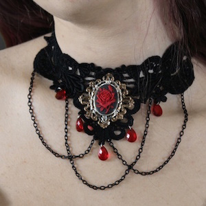 1-Black-and-Red-Rose-Pendant-Choker