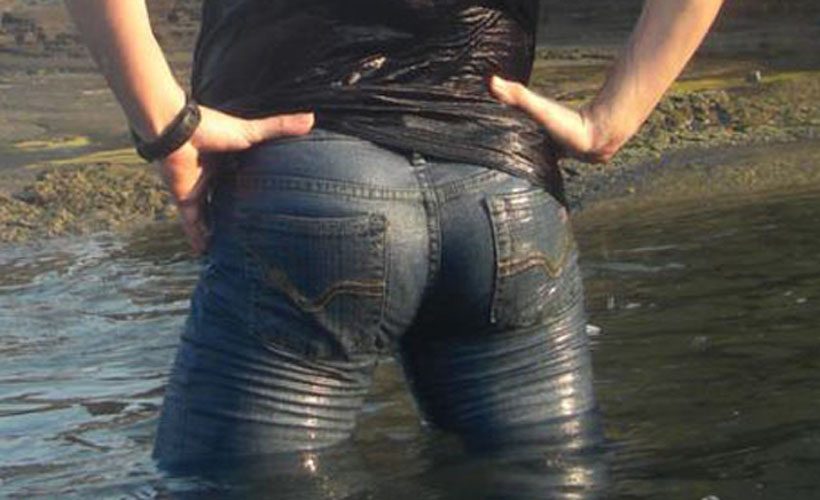 Wet fat ass