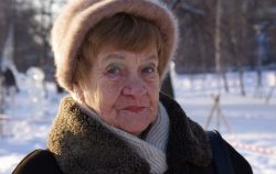 grandma hat makeup